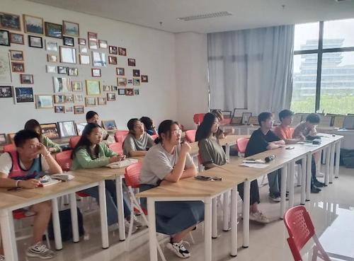 观看图片2学校